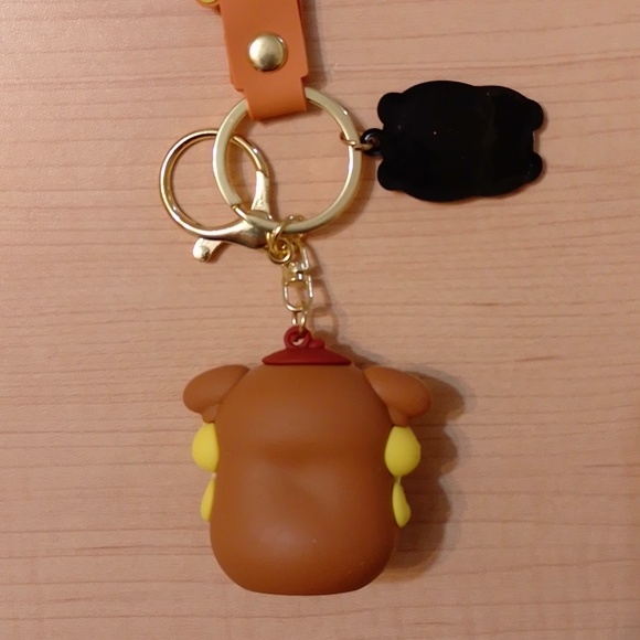🆕 Sanrio Pompompurin Figurine Keychain Bag Clip - Picture 5 of 9
